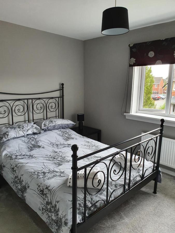 Oldwood Home From Home 2 ลิฟวิงสตัน ภายนอก รูปภาพ